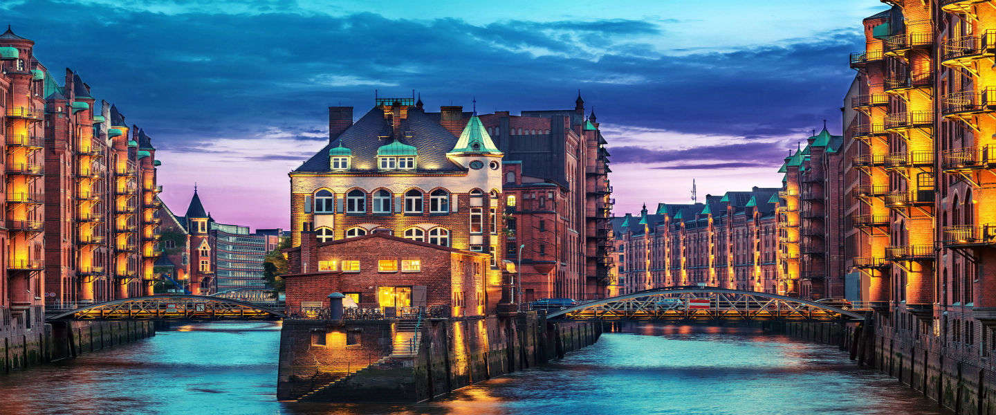Vé máy bay đi Hamburg khứ hồi giá rẻ
