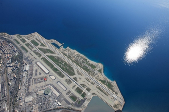 Vé máy bay đi Sân bay quốc tế Nice thuộc tỉnh Alpes-Maritimes của Pháp