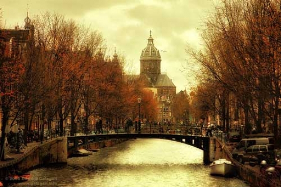 Vé máy bay đi Amsterdam