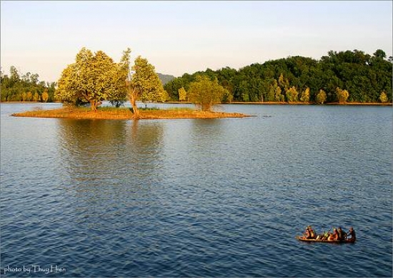 Mua vé máy bay đi Chu Lai giá rẻ ở đâu?