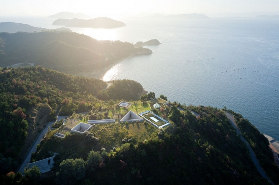 Vé máy bay đi đảo Naoshima, Osaka, Nhật Bản