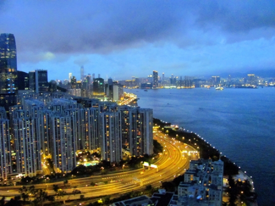 Đại lý bán vé máy bay đi Hong Kong tại Quận 7