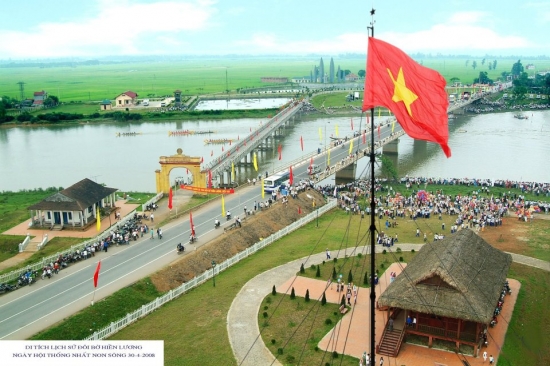 Hướng dẫn đặt vé máy bay đi Đồng Hới qua mạng