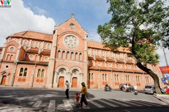 Vé máy bay Thanh Hóa Sài Gòn khứ hồi giá rẻ