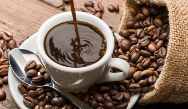 Cà phê Arabica Kon Tum – hương thơm nồng nàn, vị đắng nhẹ và hậu ngọt tinh tế, mang trọn hồn núi rừng Tây Nguyên.