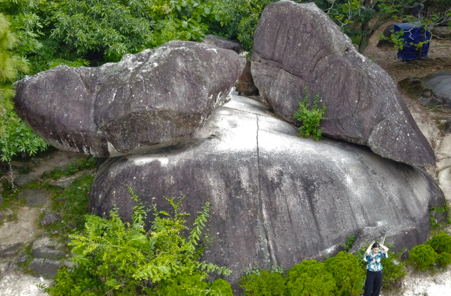 Hòn Trống Mái Thanh Hóa